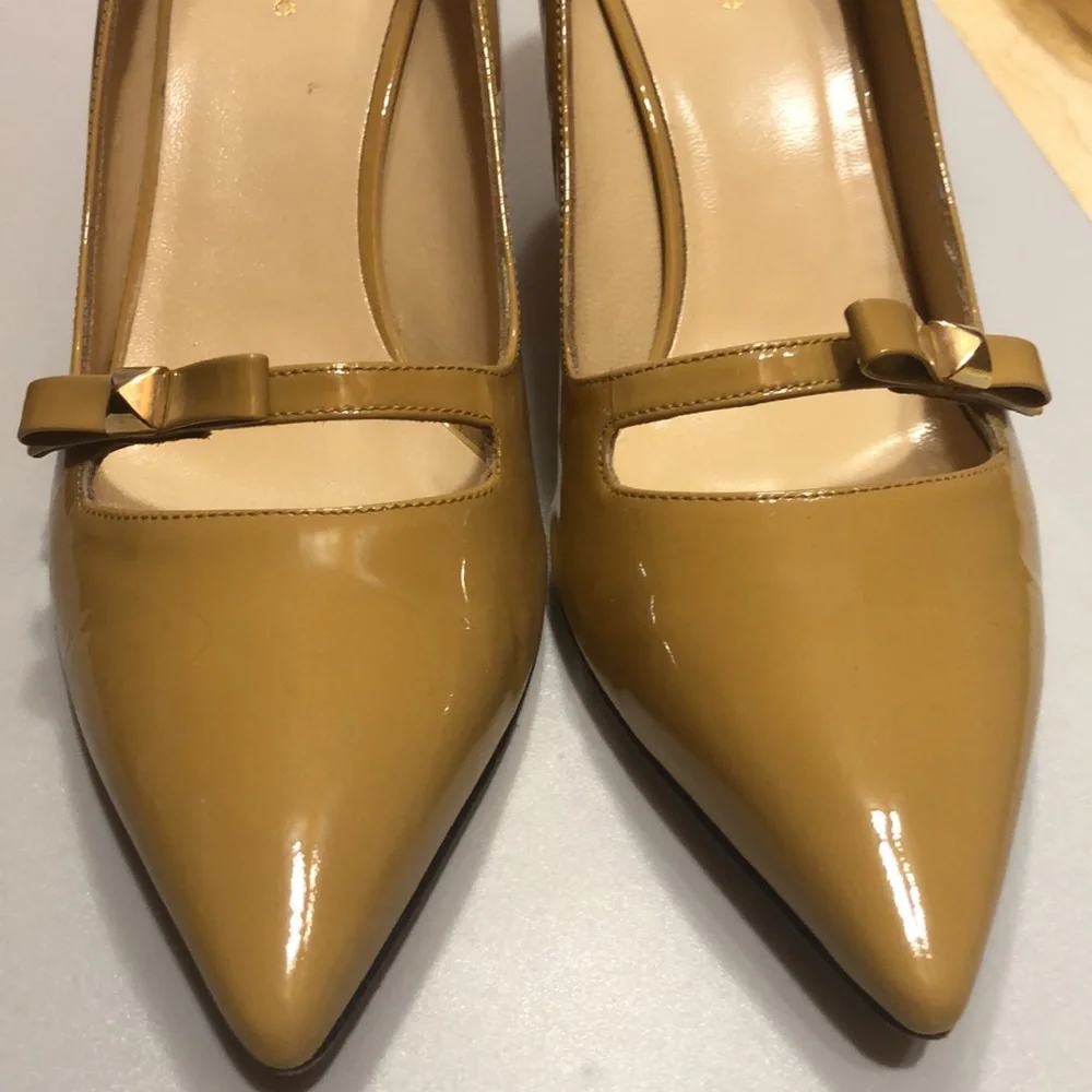Kate Spade Patent Heels-Tan - Picture 5 of 12